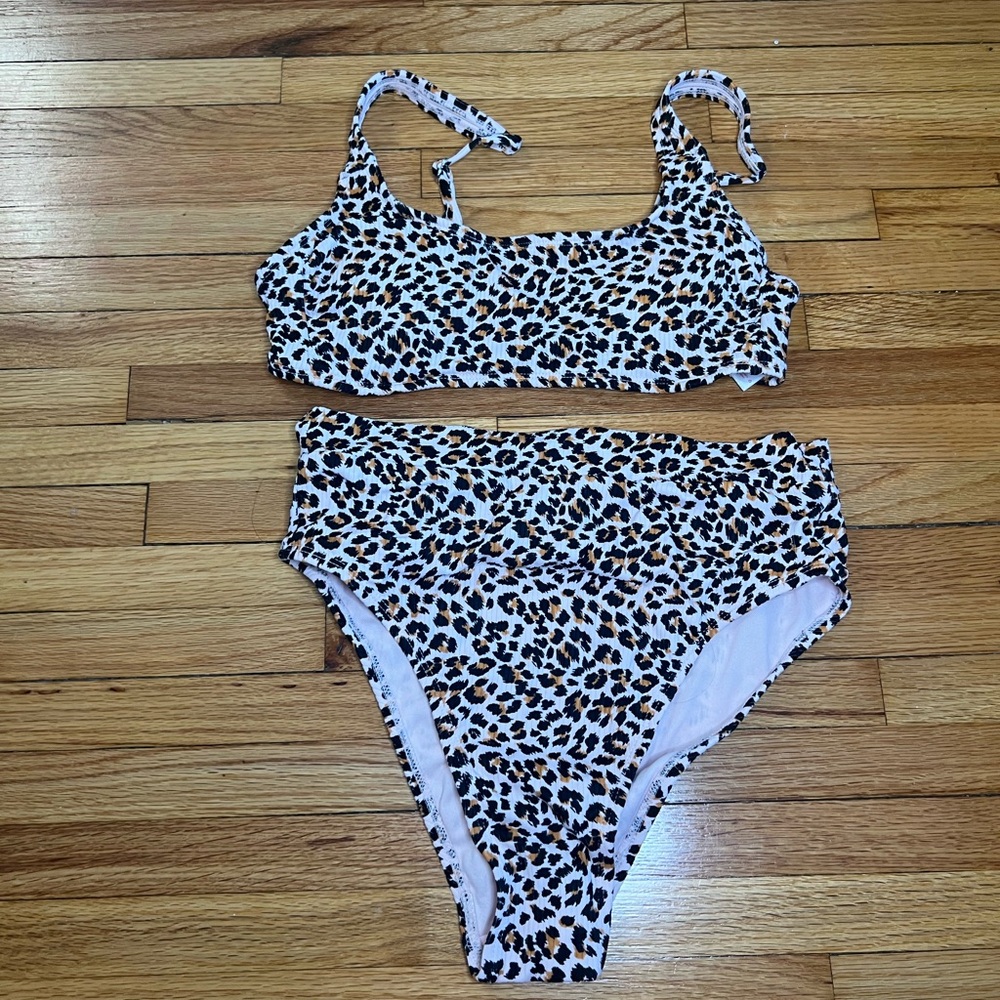 Leopard Print Bikini Set - Picture 2 of 5